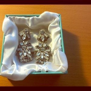 Stella & Dot post earnings. Never worn.